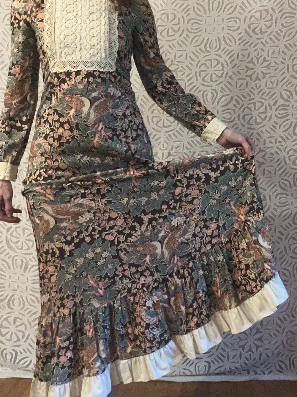 Gunne Sax by Jessica Black Label San Francisco Dress c. 1969-71 - Picture 2 of 16